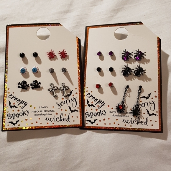 Girls Halloween pierced earrings NEW  12 pairs - Picture 1 of 5